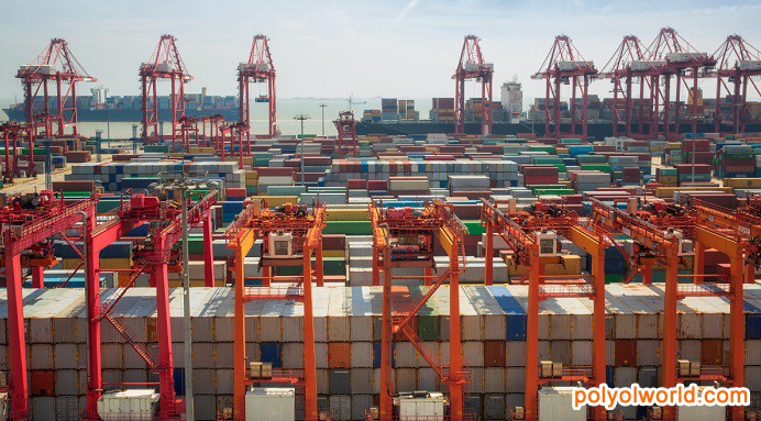 UNCTAD发布全球贸易季度更新报告、分析：难言乐观